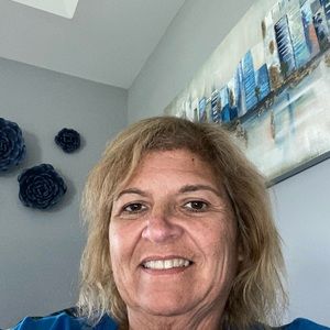 Meet your Posher, Carolyn